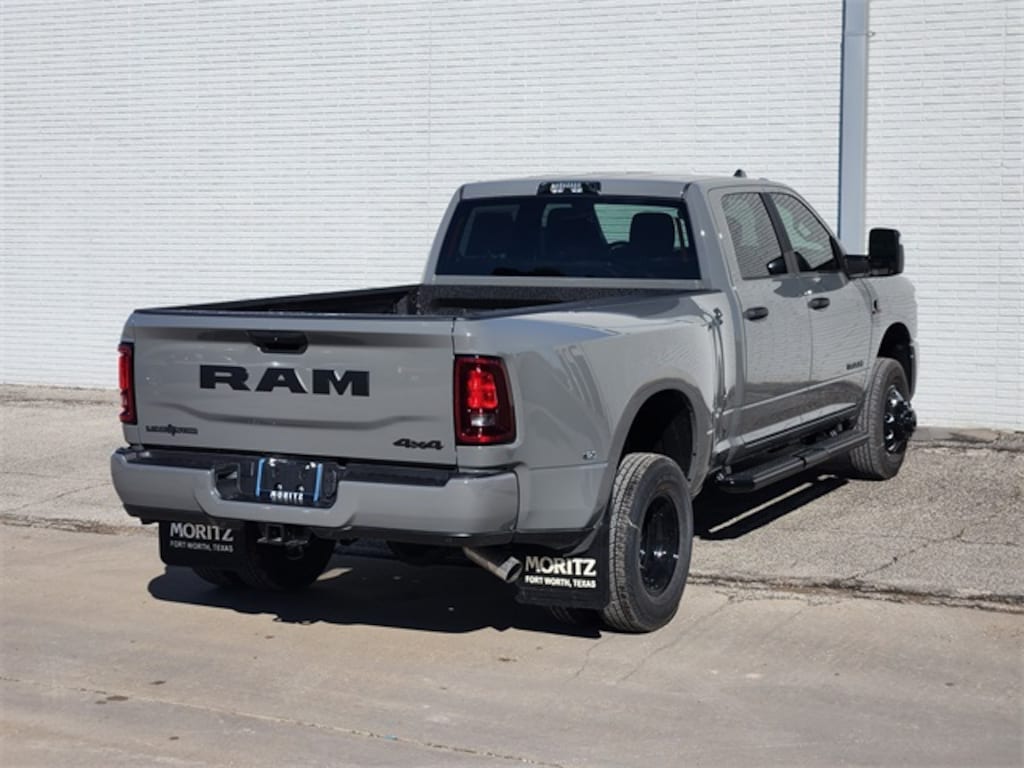 New 2026 Ram 3500 LONE STAR CREW CAB 4X4 8' BOX Pickup