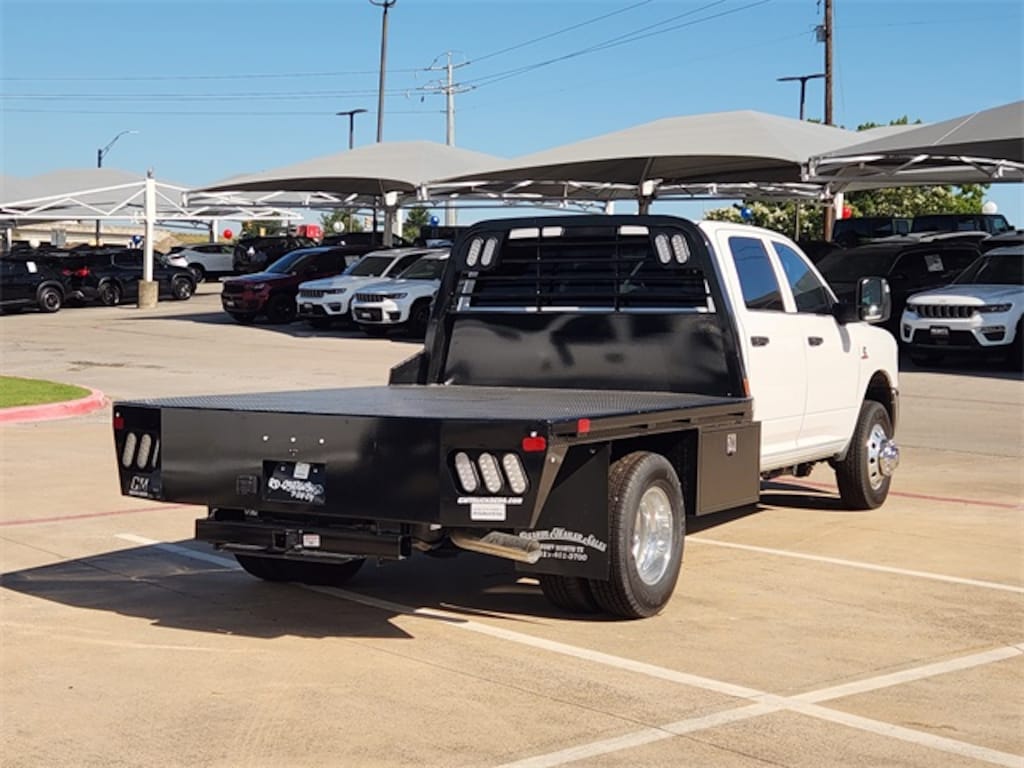 New 2025 Ram 3500 Chassis Cab 3500 TRADESMAN CREW CAB CHASSIS 4X4 60' CA Pickup