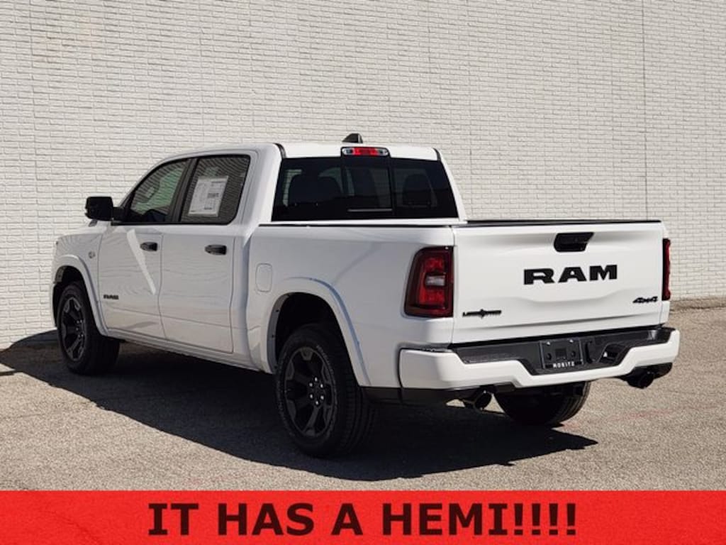 New 2026 Ram 1500 LONE STAR CREW CAB 4X4 5'7 BOX Pickup