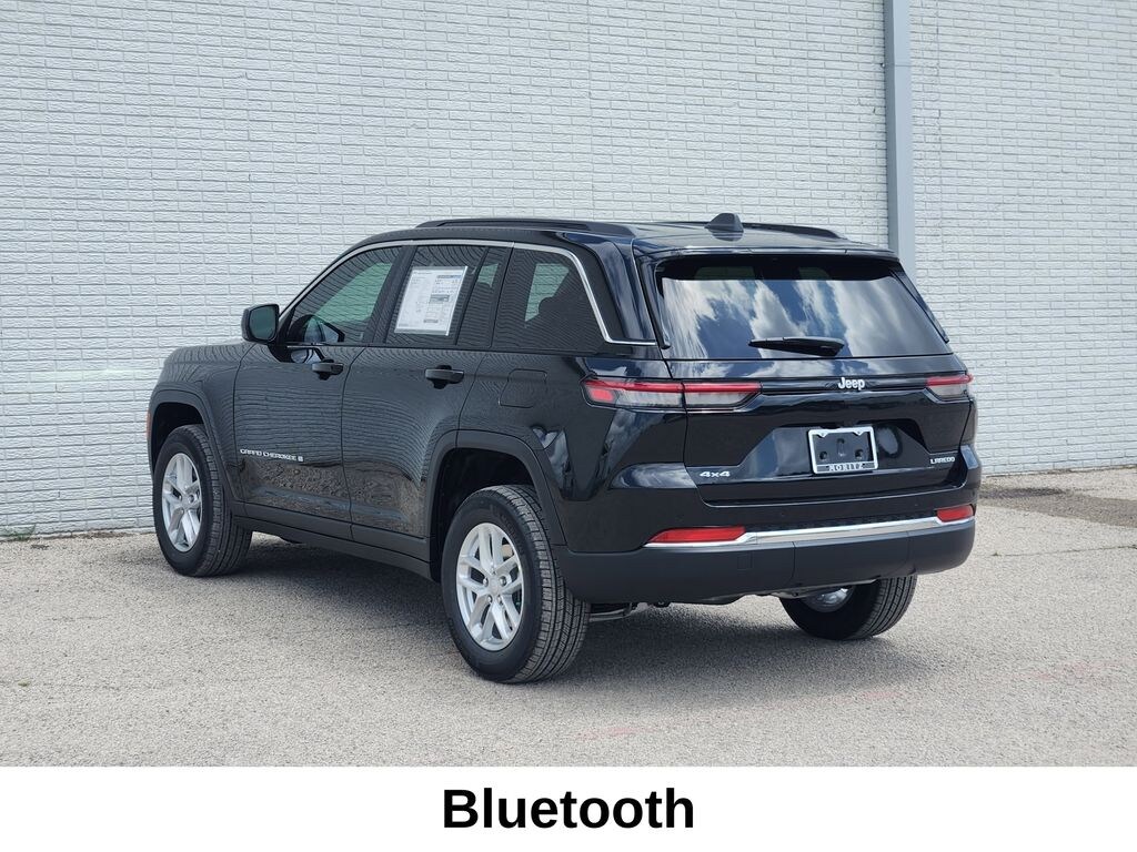 New 2026 Jeep Grand Cherokee LAREDO 4X4 Sport Utility