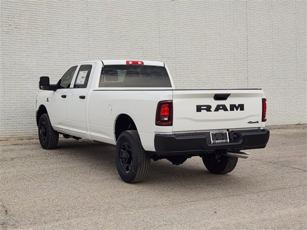 New 2026 Ram 2500 TRADESMAN CREW CAB 4X4 8' BOX Pickup