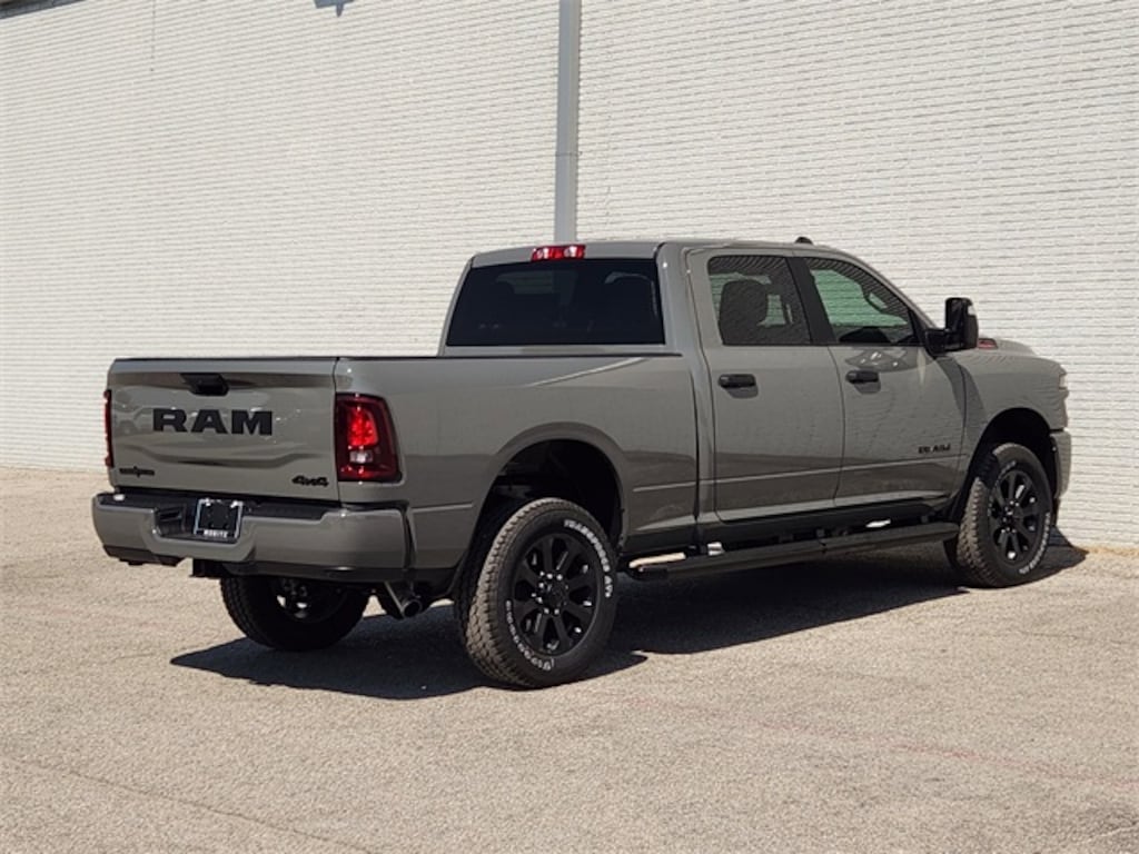 New 2026 Ram 2500 LONE STAR CREW CAB 4X4 6'4 BOX Pickup