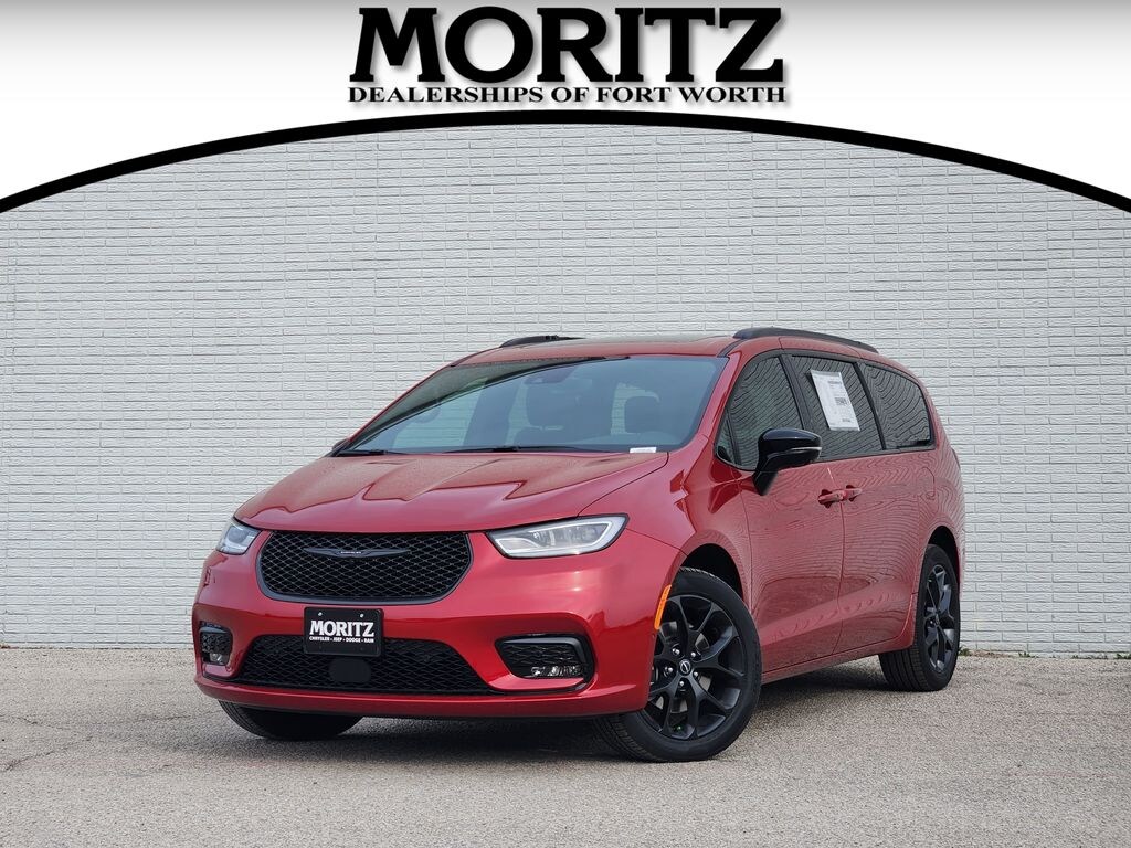 New 2026 Chrysler Pacifica LIMITED AWD Passenger Van