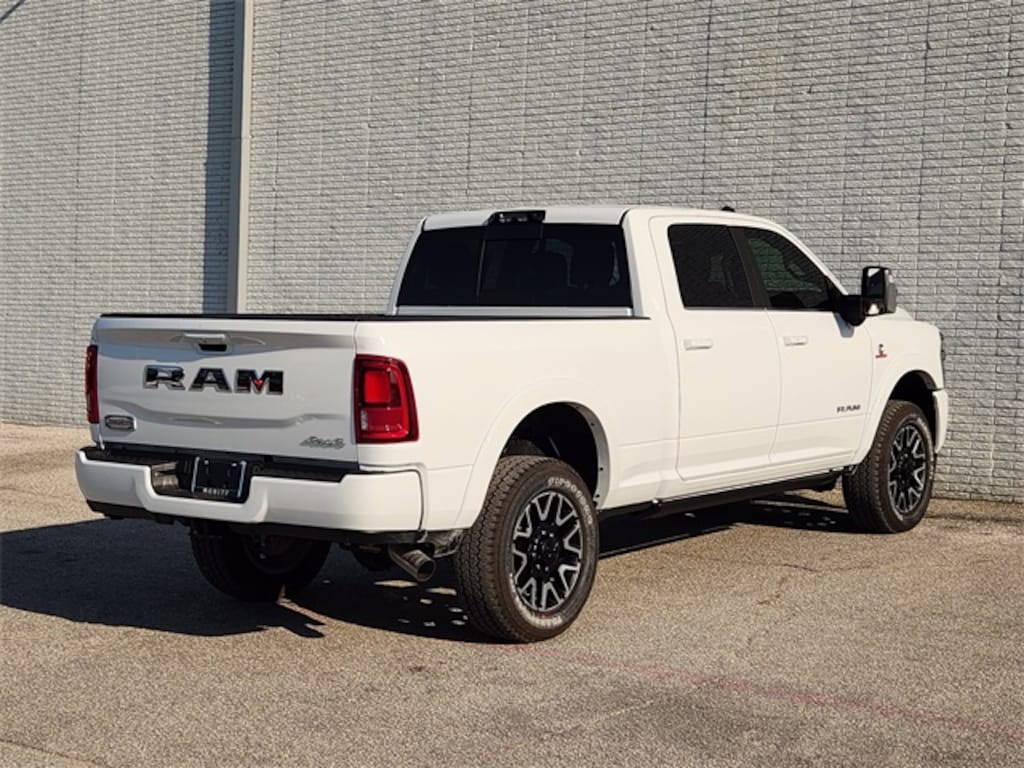 New 2026 Ram 2500 LIMITED LONGHORN CREW CAB 4X4 6'4 BOX Pickup