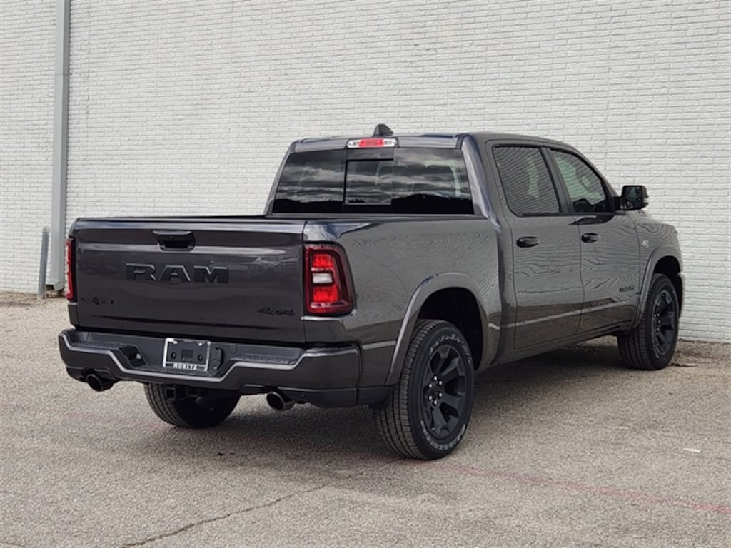 New 2026 Ram 1500 LONE STAR CREW CAB 4X4 5'7 BOX Pickup