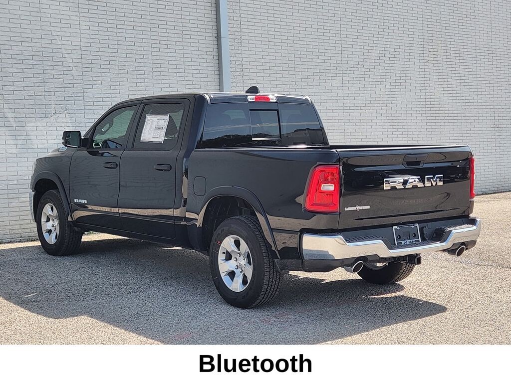 New 2026 Ram 1500 LONE STAR CREW CAB 4X2 5'7 BOX Pickup
