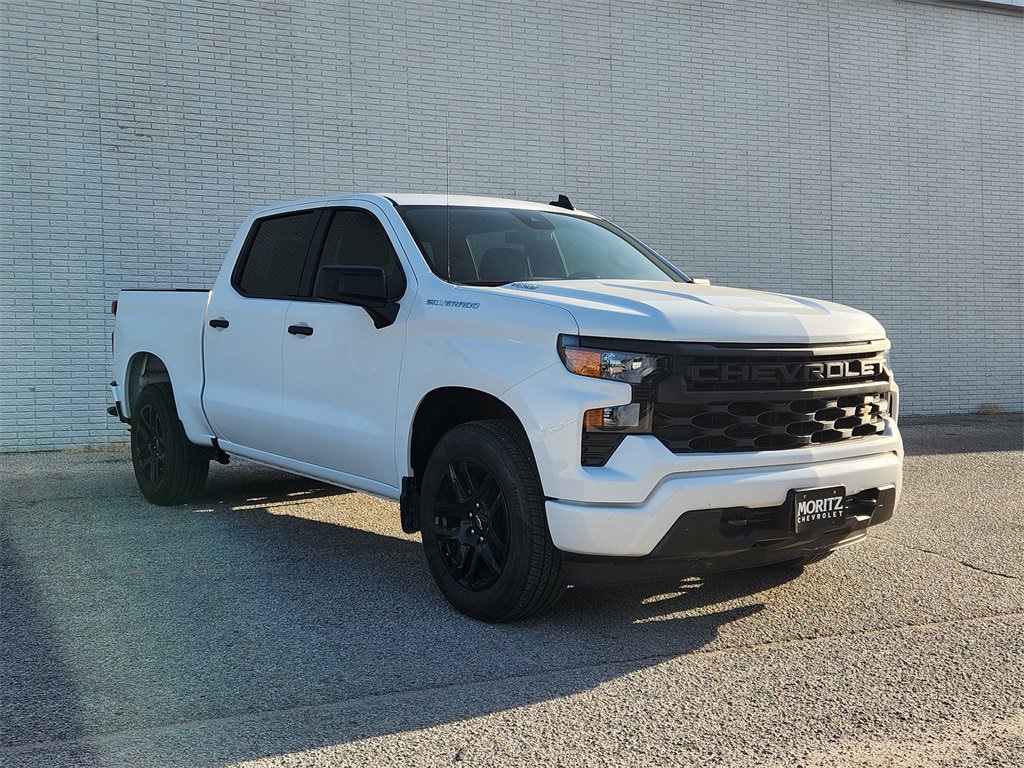 New 2025 Chevrolet Silverado 1500 Custom Truck