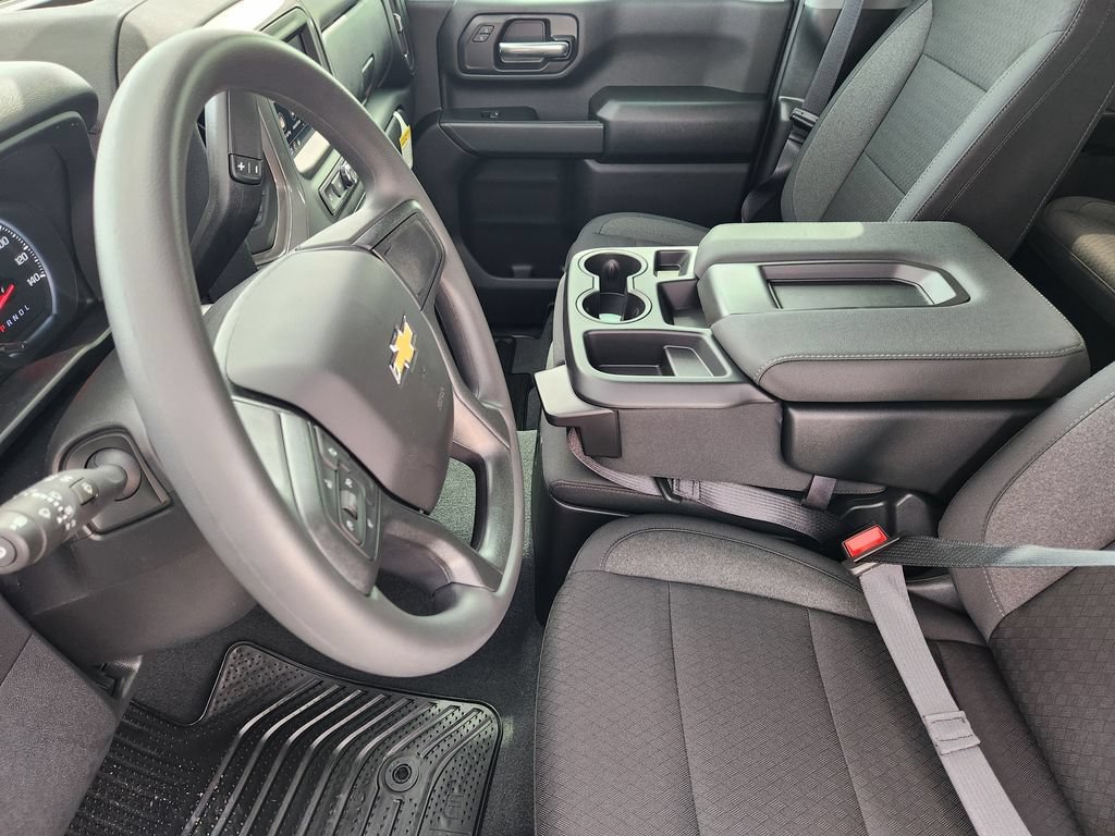 2026 Chevrolet Silverado 2500 HD Custom - Photo 10