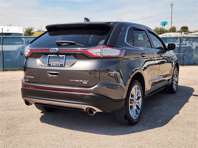 2017 Ford Edge Titanium photo 4