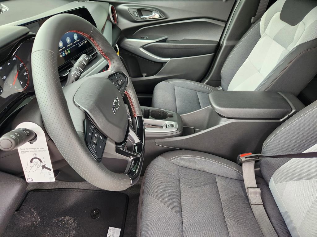 2026 Chevrolet Trax RS - Photo 9