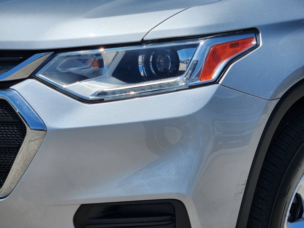 2021 Chevrolet Traverse LS - Photo 8