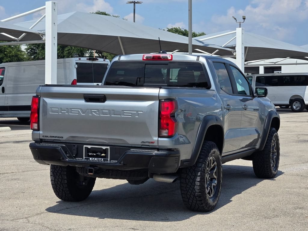 2024 Chevrolet Colorado ZR2 - Photo 7