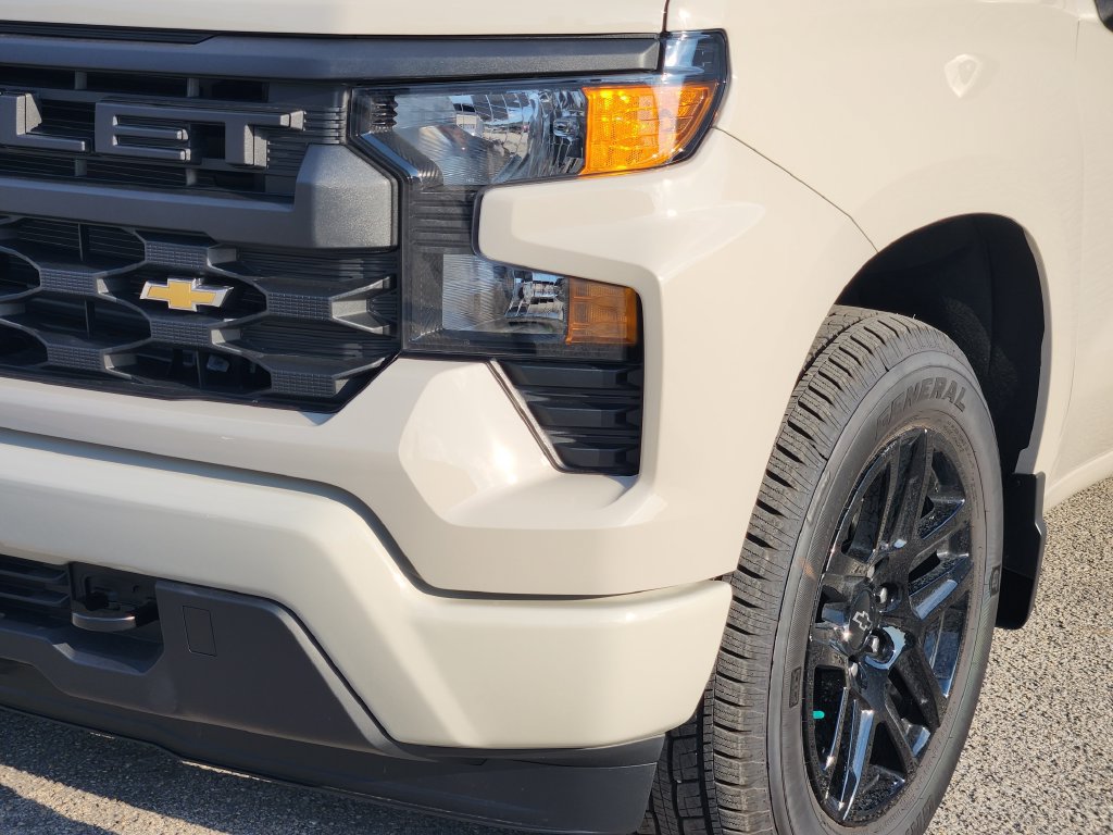 2026 Chevrolet Silverado 1500 Custom - Photo 6