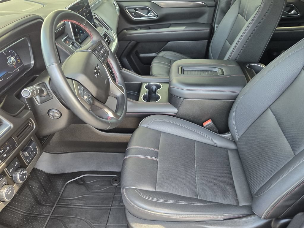 2023 Chevrolet Suburban RST - Photo 10