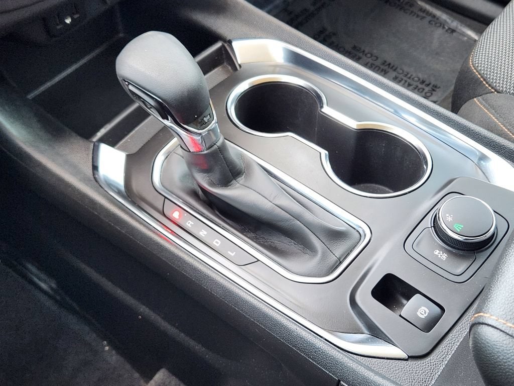 2021 Chevrolet Traverse LS - Photo 20