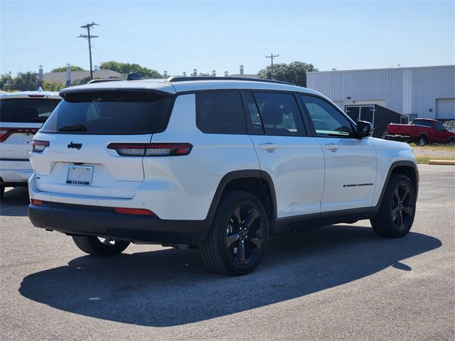 2021 Jeep Grand Cherokee Altitude photo 4
