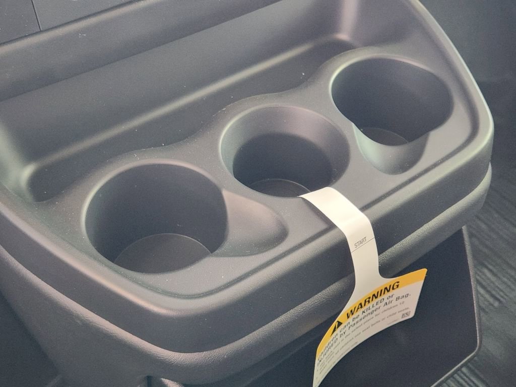 2025 Chevrolet Express Cargo Work Van - Photo 17
