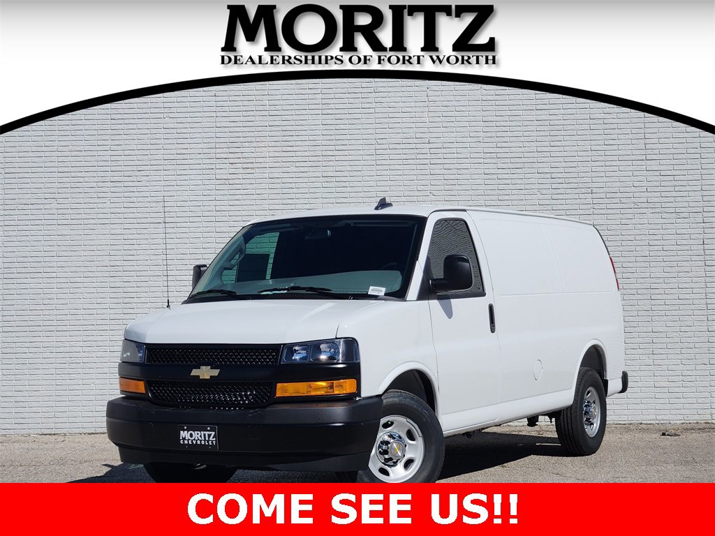 2025 Chevrolet Express Base's photo