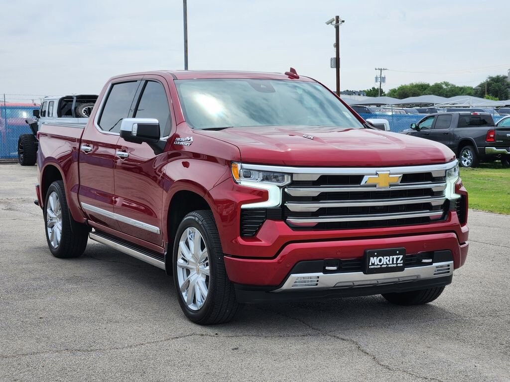 Used 2025 Chevrolet Silverado 1500 High Country Truck Crew Cab