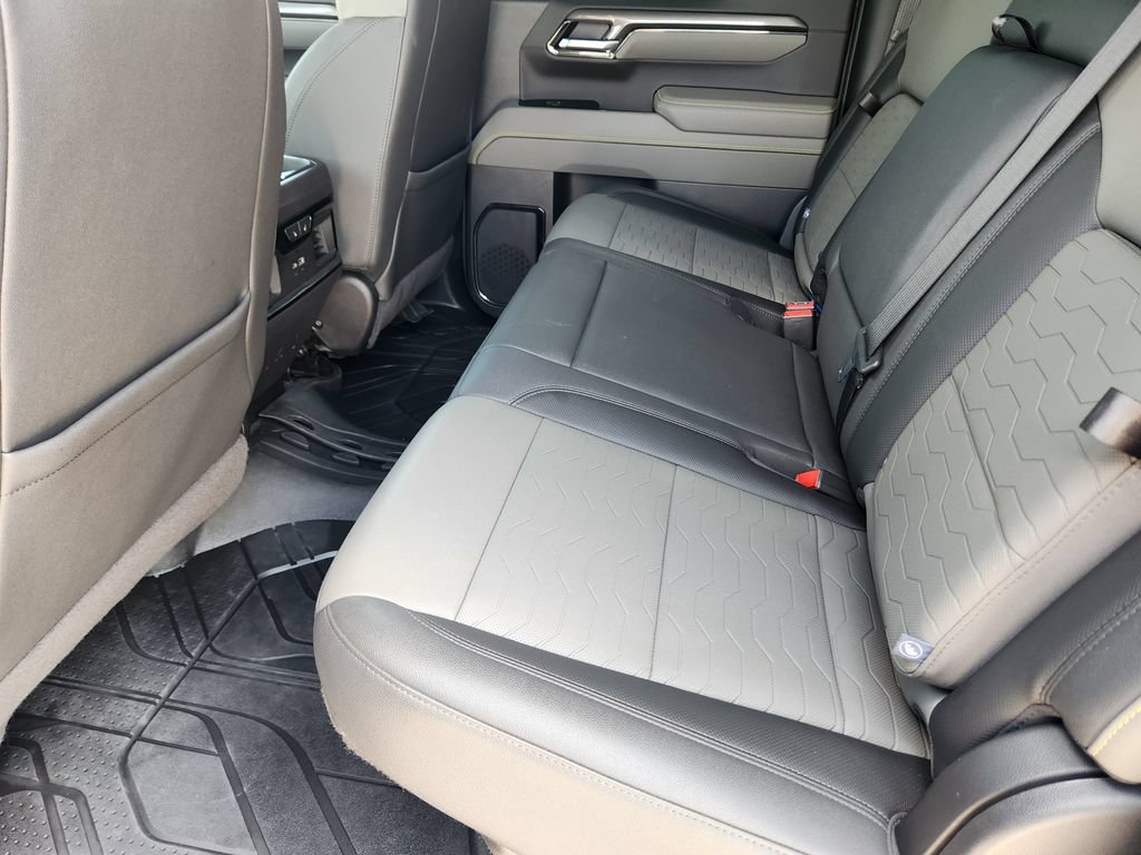 2025 Chevrolet Silverado 1500 ZR2 - Photo 29