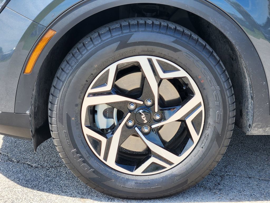 2025 Kia Sportage LX - Photo 10