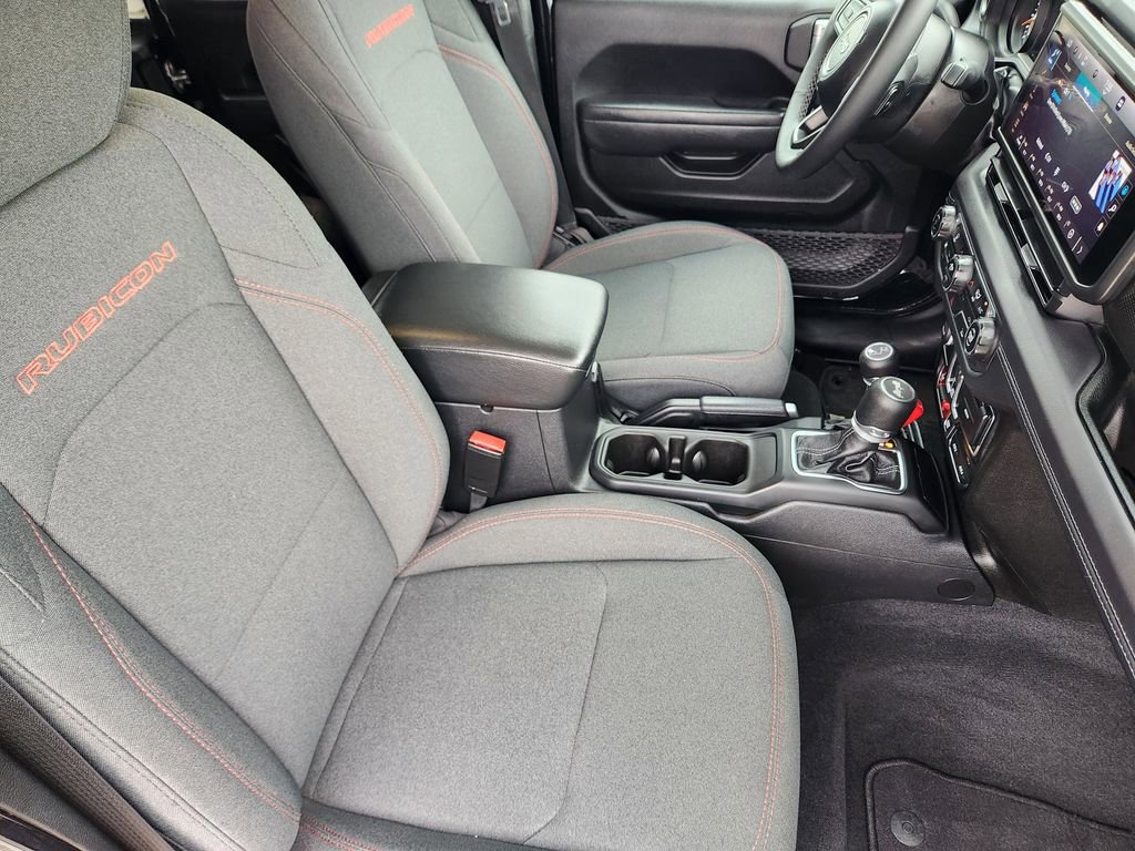 2025 Jeep Wrangler 4-Door Rubicon - Photo 14