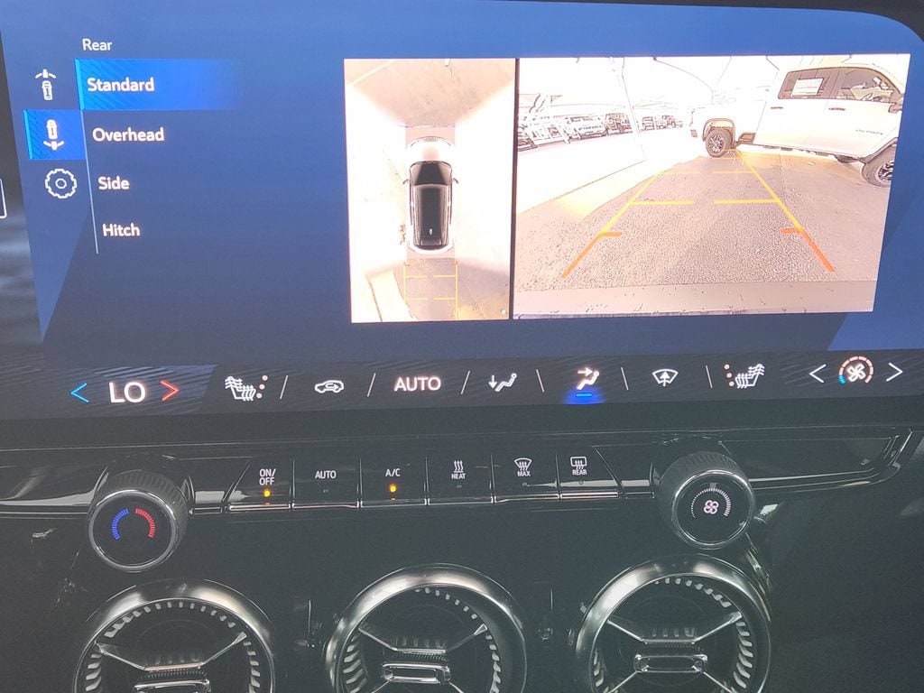 2025 Chevrolet Blazer EV LT - Photo 13