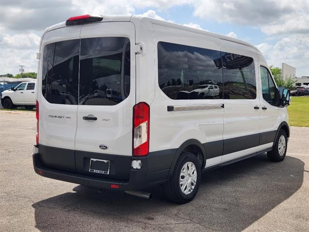 Used 2025 Ford Transit Passenger Wagon XL