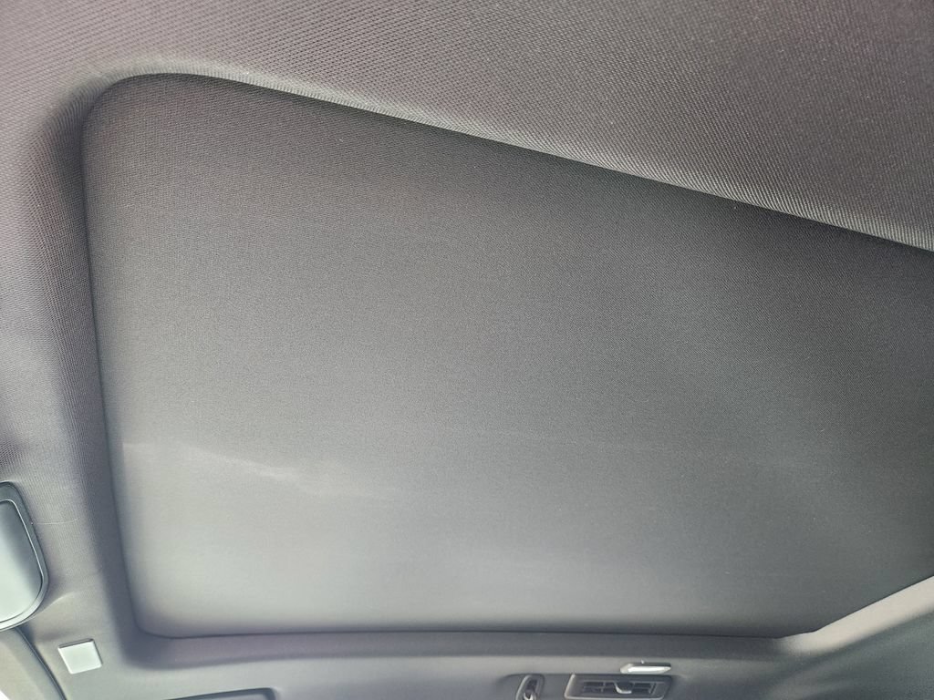 2026 Chevrolet Suburban RST - Photo 18
