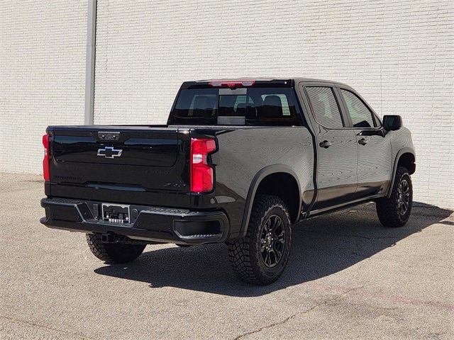 2026 Chevrolet Silverado 1500 ZR2 photo 3