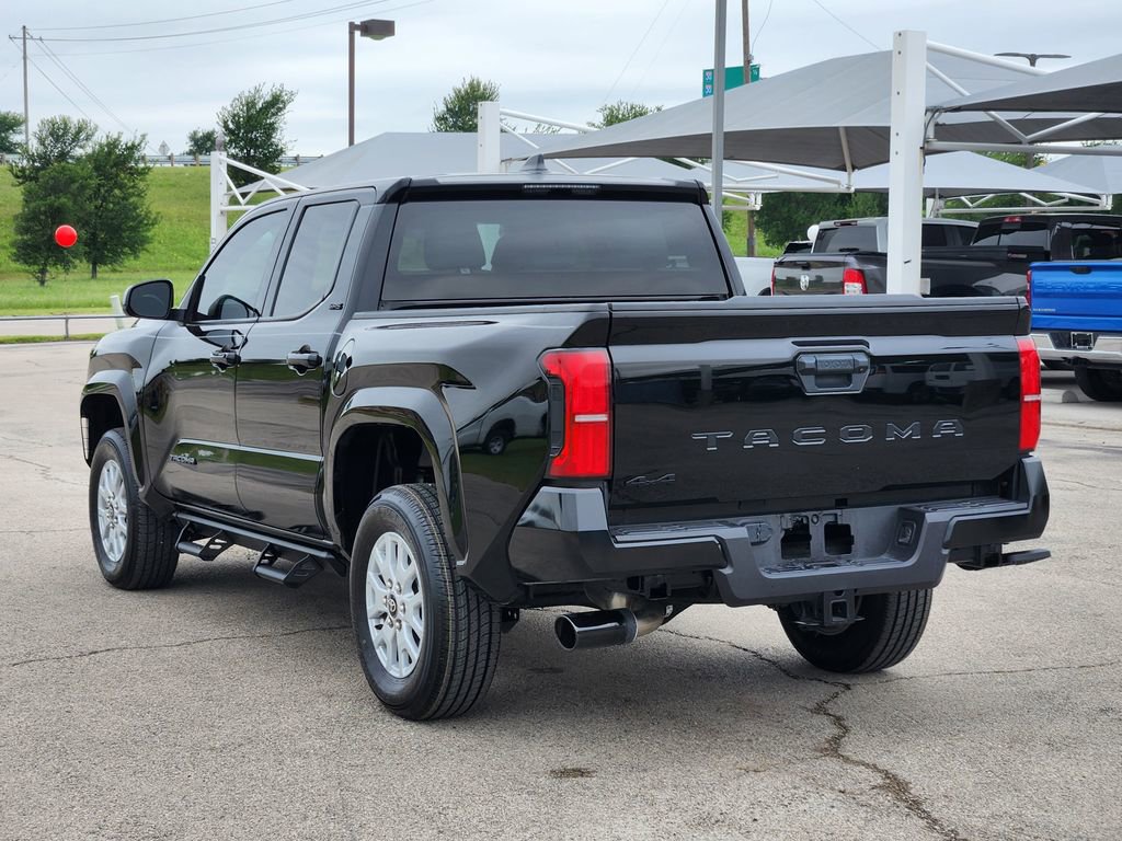 2025 Toyota Tacoma SR5 - Photo 7