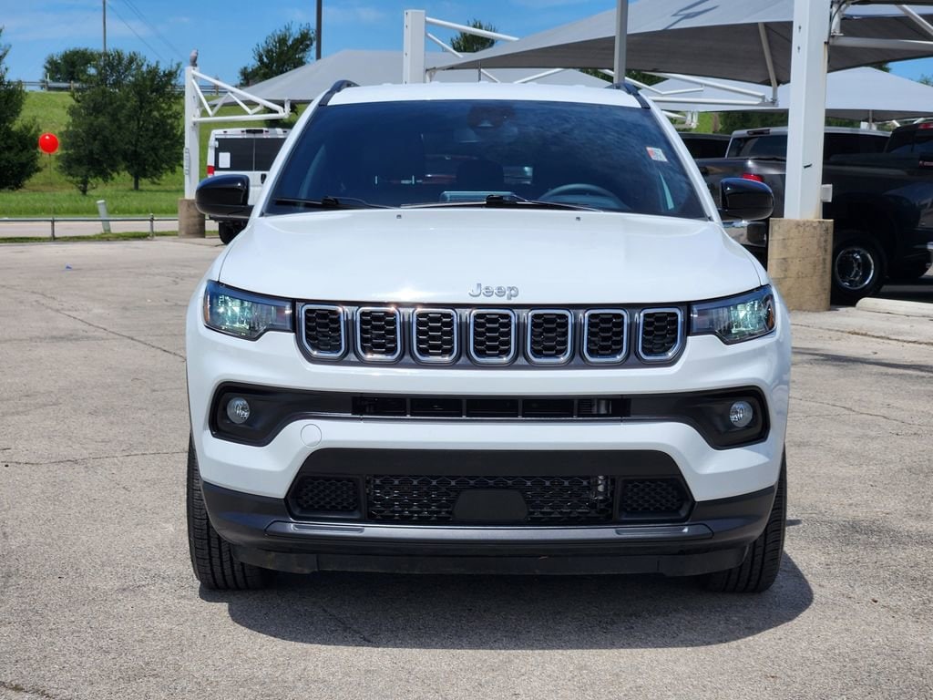 Used 2025 Jeep Compass Latitude 4x4 SUV
