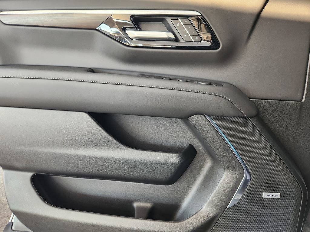 2026 Chevrolet Tahoe LT - Photo 17