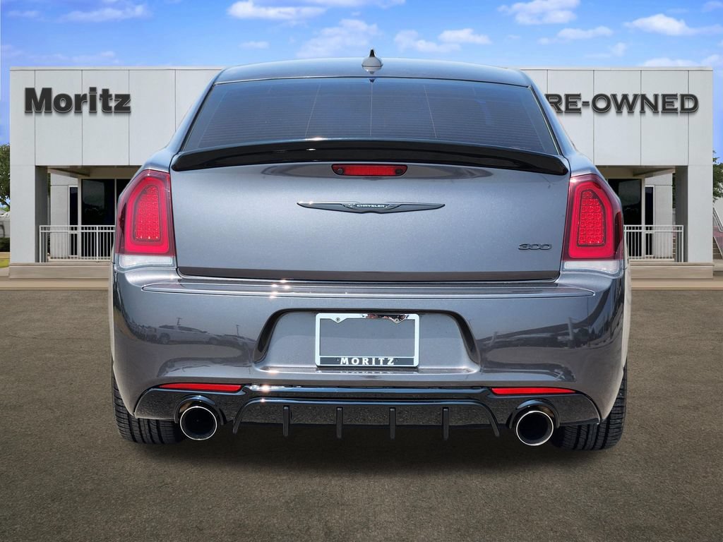 2023 Chrysler 300 Touring - Photo 6
