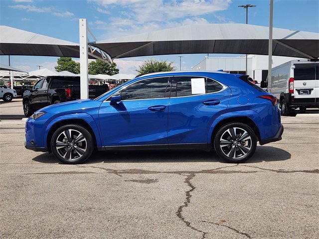 2024 Lexus UX 250h Premium photo 4