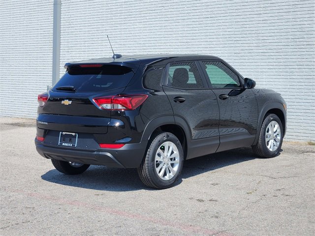 2026 Chevrolet Trailblazer LS photo 4