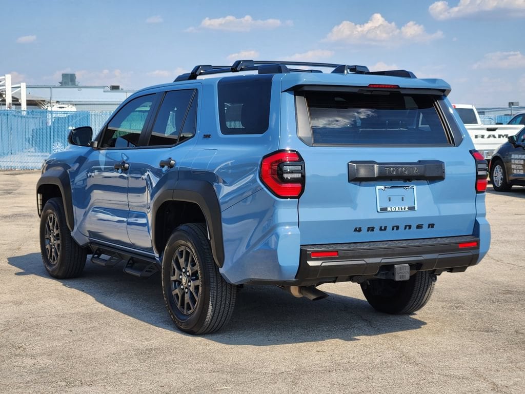 2026 Toyota 4Runner SR5 - Photo 7