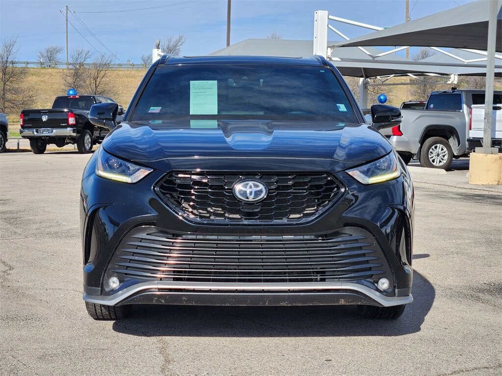 Used 2023 Toyota Highlander L