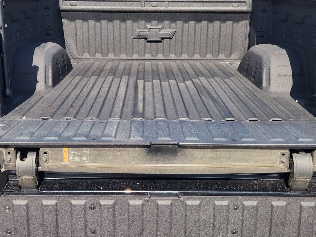 2025 Chevrolet Silverado 1500 LTZ - Photo 32