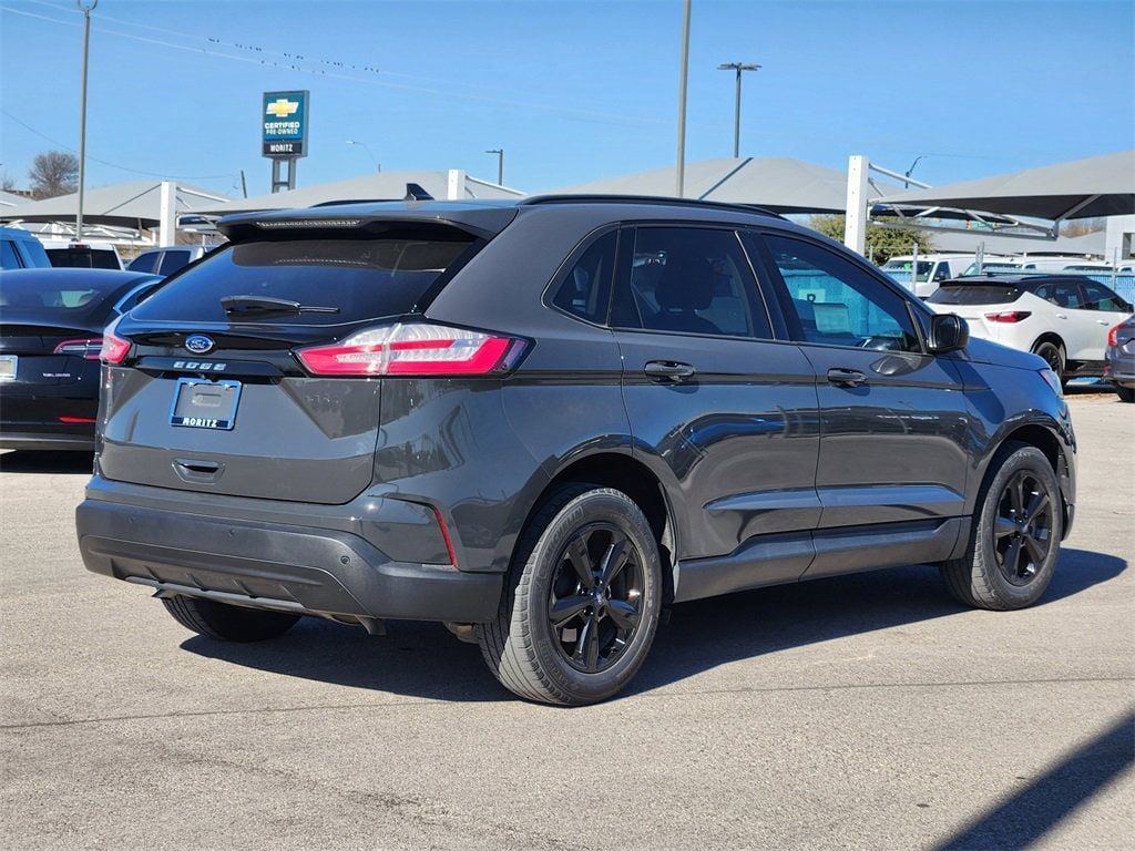 Used 2021 Ford Edge SE