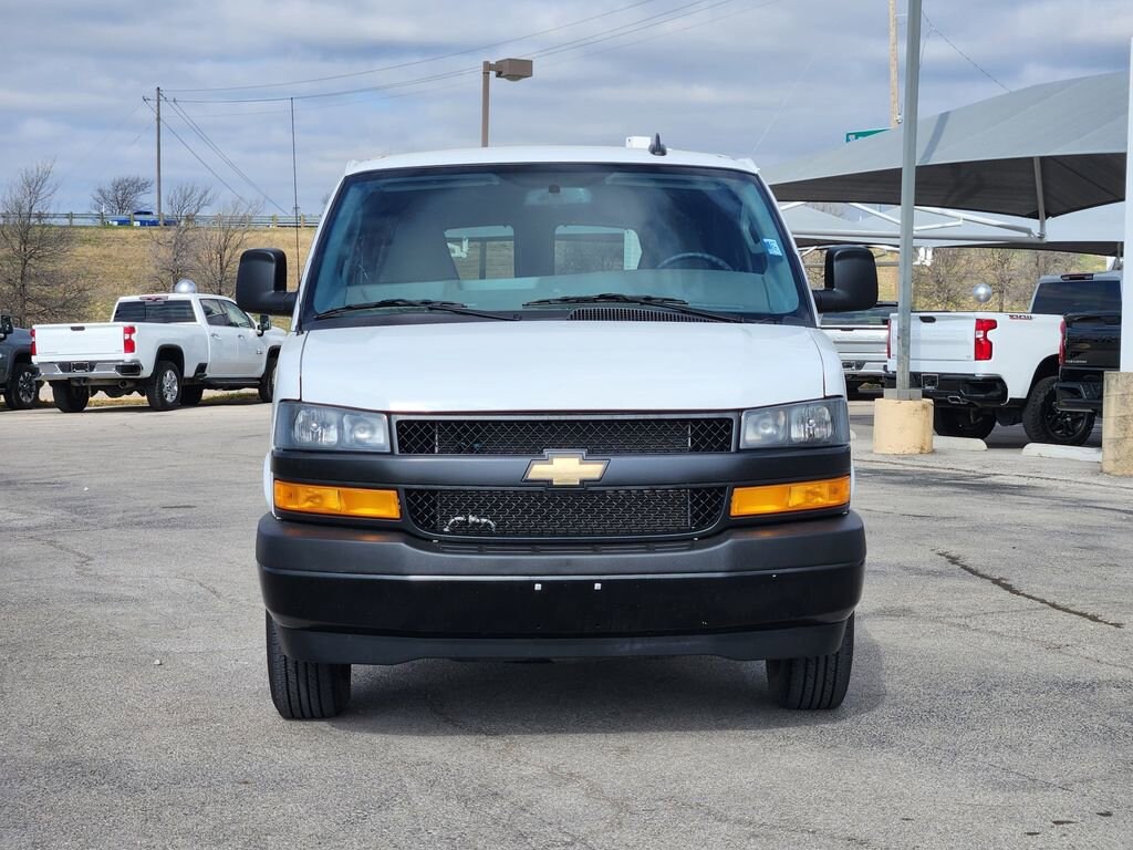 Used 2025 Chevrolet Express Passenger 3500 1LS Van