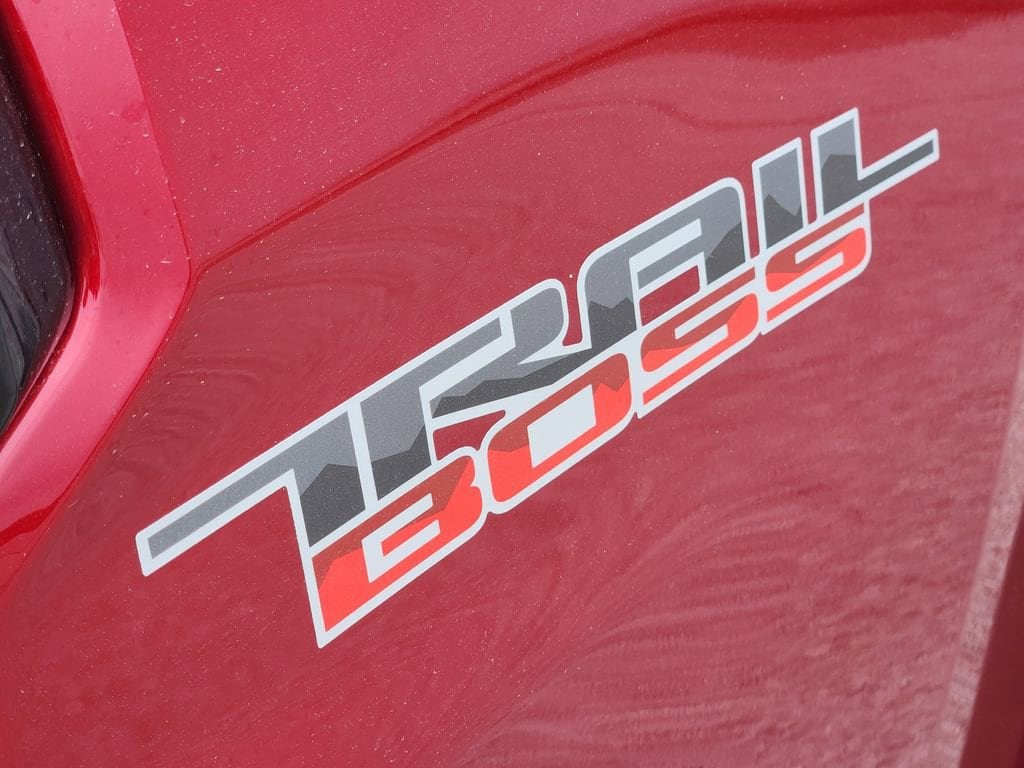 2026 Chevrolet Colorado Trail Boss - Photo 7