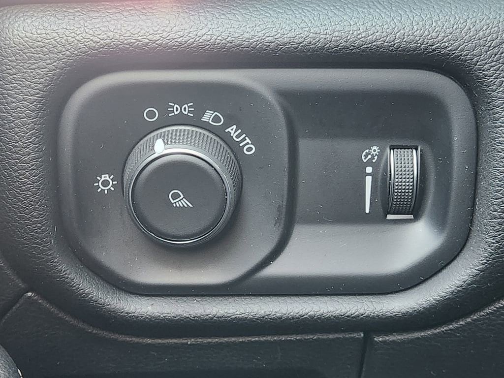 2024 RAM Ram 1500 Pickup Laramie - Photo 24