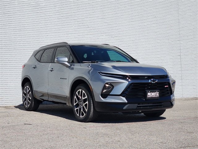 2026 Chevrolet Blazer RS photo 2