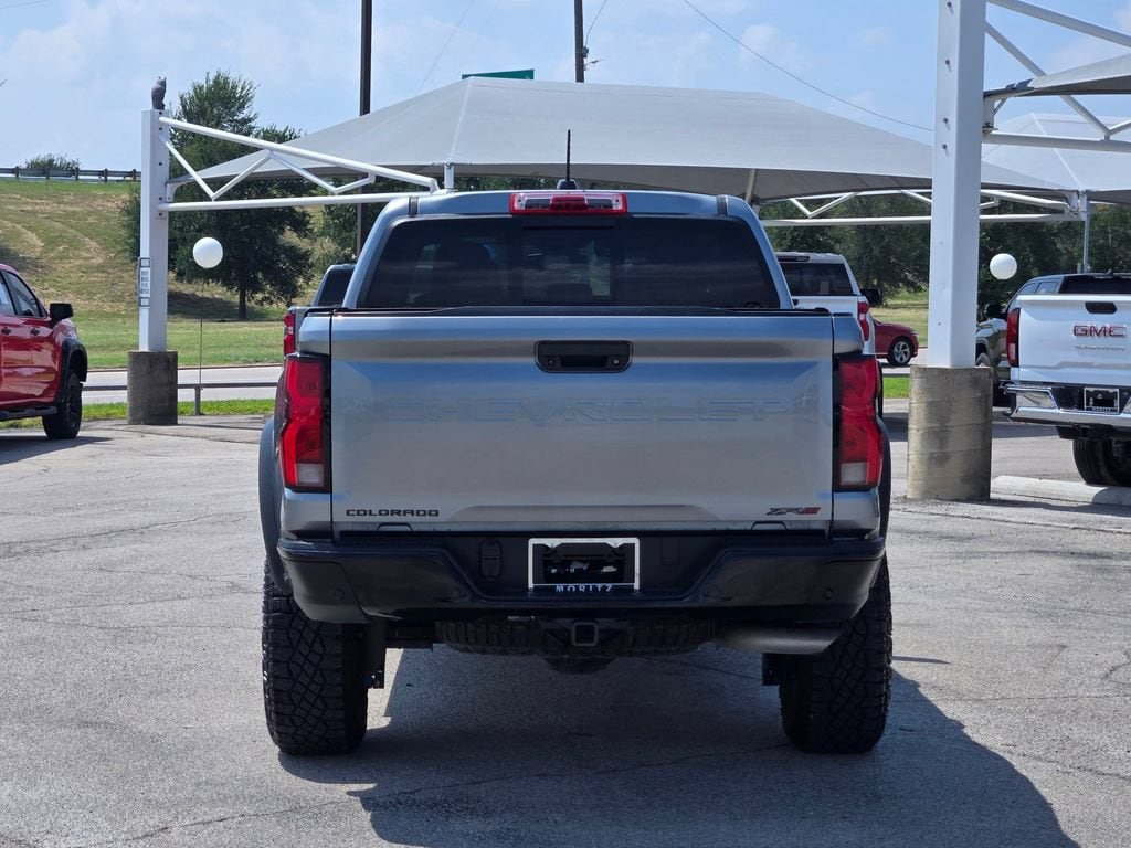 2024 Chevrolet Colorado ZR2 - Photo 6