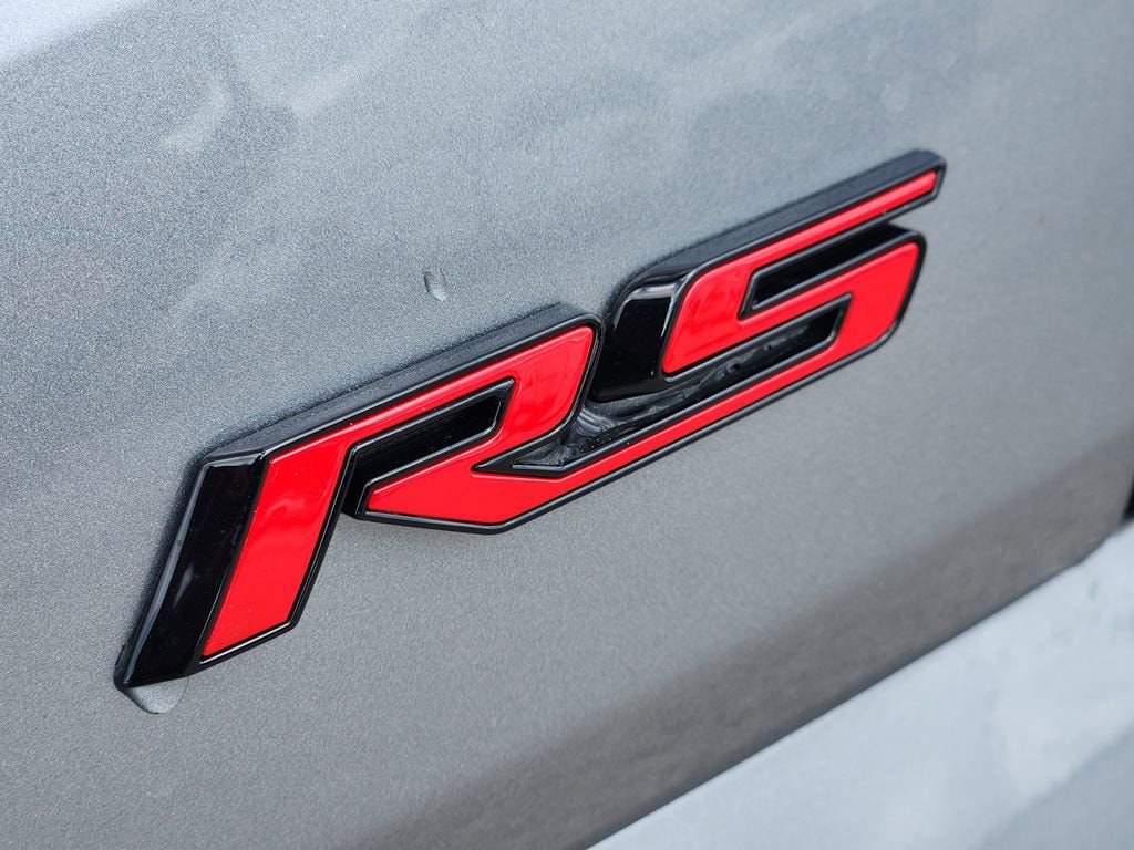 2027 Chevrolet Bolt RS - Photo 7
