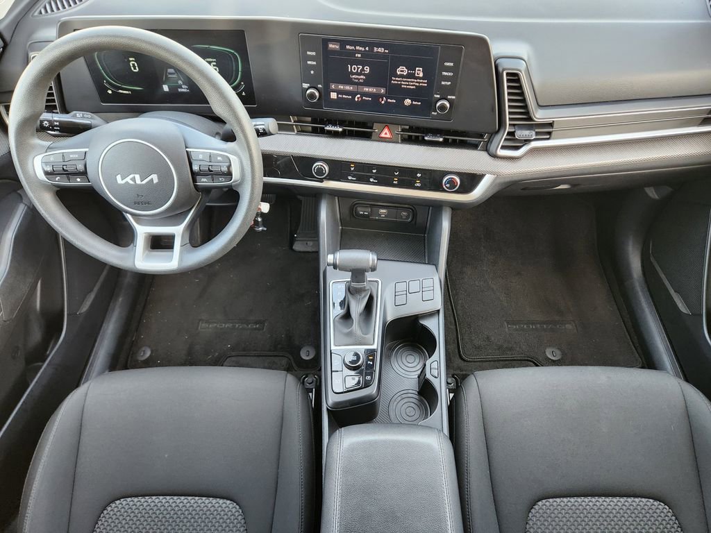 2025 Kia Sportage LX - Photo 25