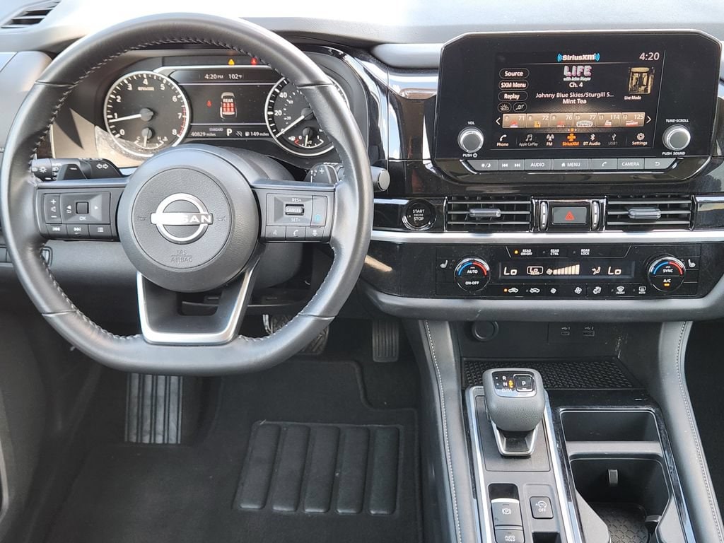 2025 Nissan Pathfinder SV - Photo 26