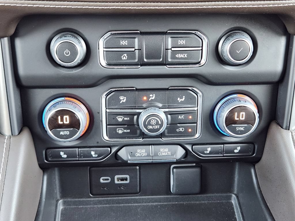 2023 Chevrolet Tahoe Z71 - Photo 19