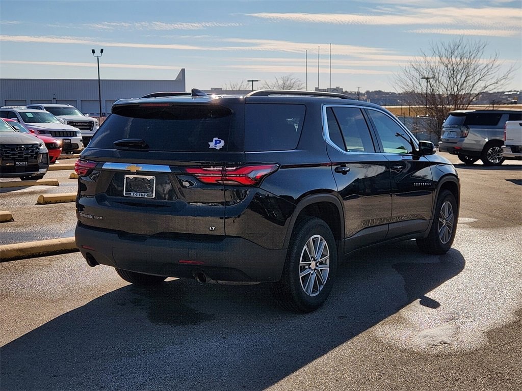 Used 2023 Chevrolet Traverse LT Cloth SUV